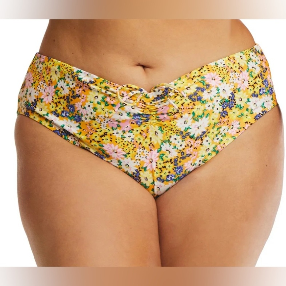 Time and Tru Printed Cinched Bikini Swim Bottoms